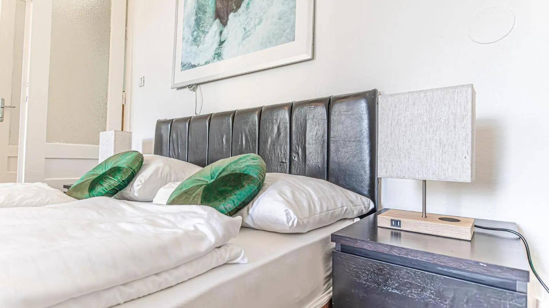 Stylish Shared 2Br Apt, Central With Easy City Access Apartamento Viena